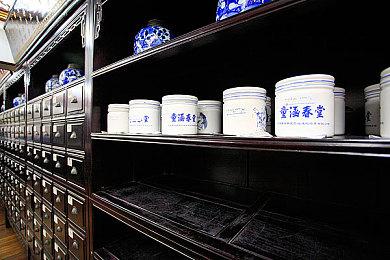 《消逝的光芒2》预告未来更新计划 明年2月公布